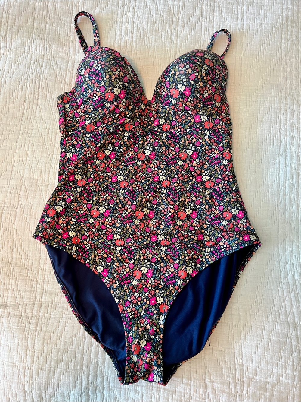 Boden Dark Floral One-Piece Swimsuit | 38C | Underwire | Tummy Control
